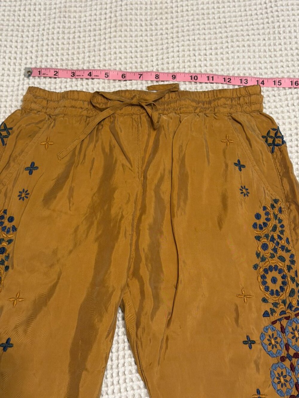 Johnny Was Gemma Pant Marrakesh Jogger Mustard Gold Embroidered NWT Size XS - Picture 9 of 16